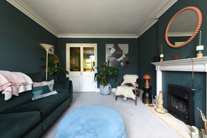 Sitting Room- click for photo gallery